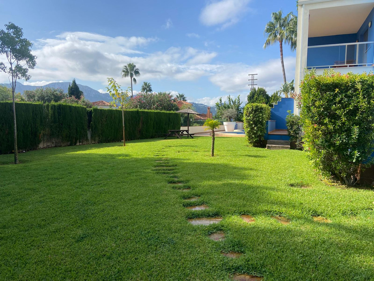 Se vende Apartamento Planta Media de 2 dormitorios en Costa Blanca, Alicante, España