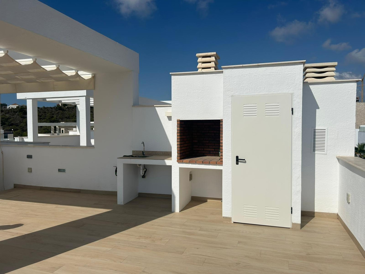2 Bed Townhouse for sale in Finestrat Costa Blanca, Alicante, Spain
