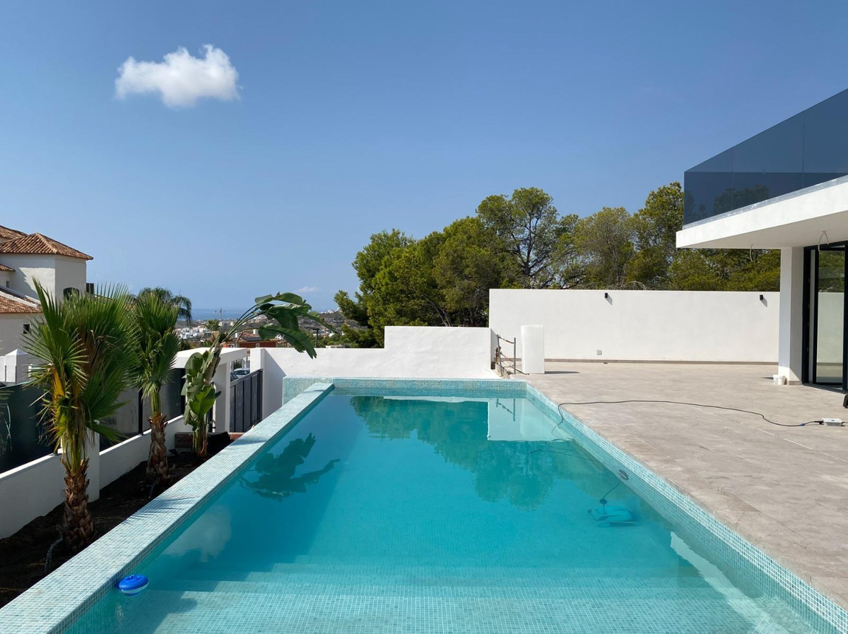 6 Bed Townhouse for sale in Finestrat Costa Blanca, Alicante, Spain