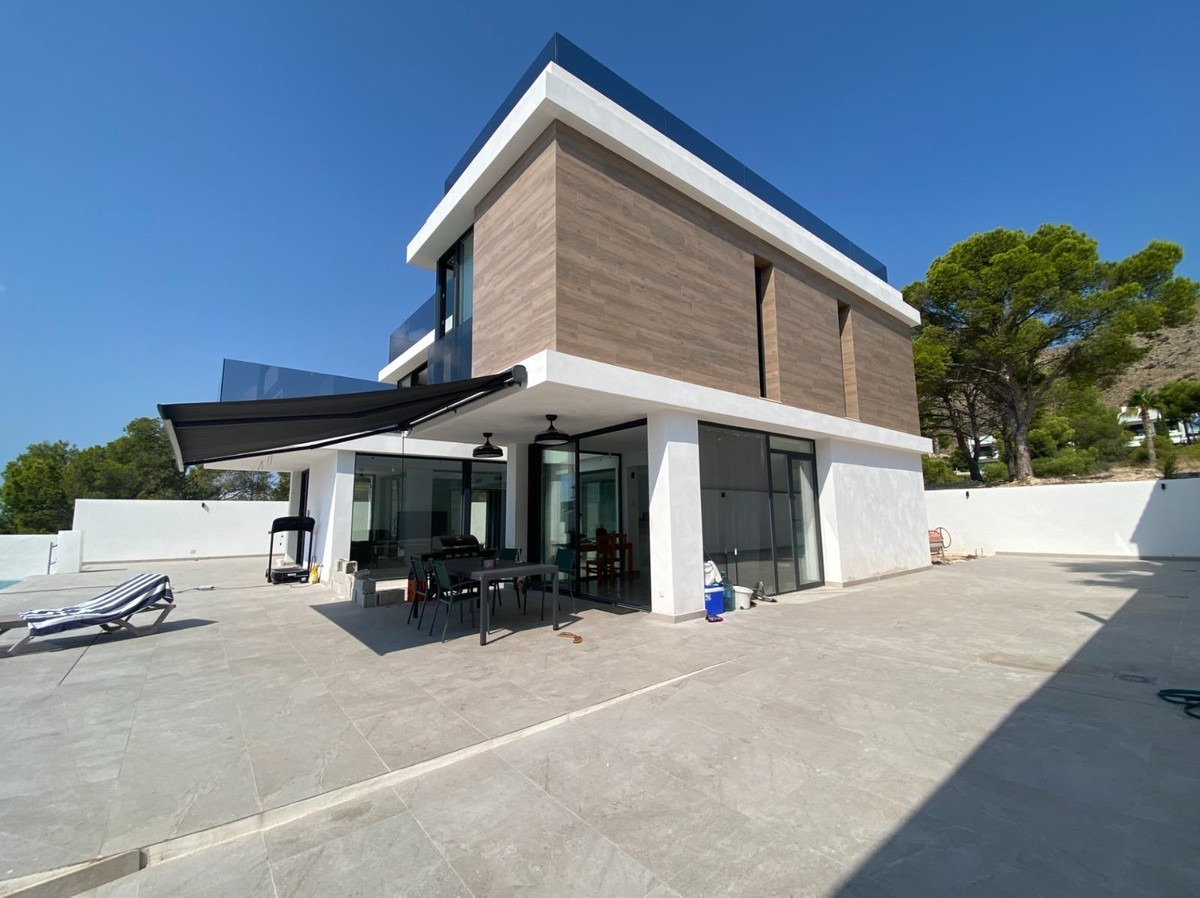 6 Bed Townhouse for sale in Finestrat Costa Blanca, Alicante, Spain