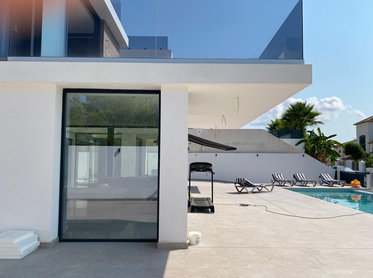 6 Bed Townhouse for sale in Finestrat Costa Blanca, Alicante, Spain