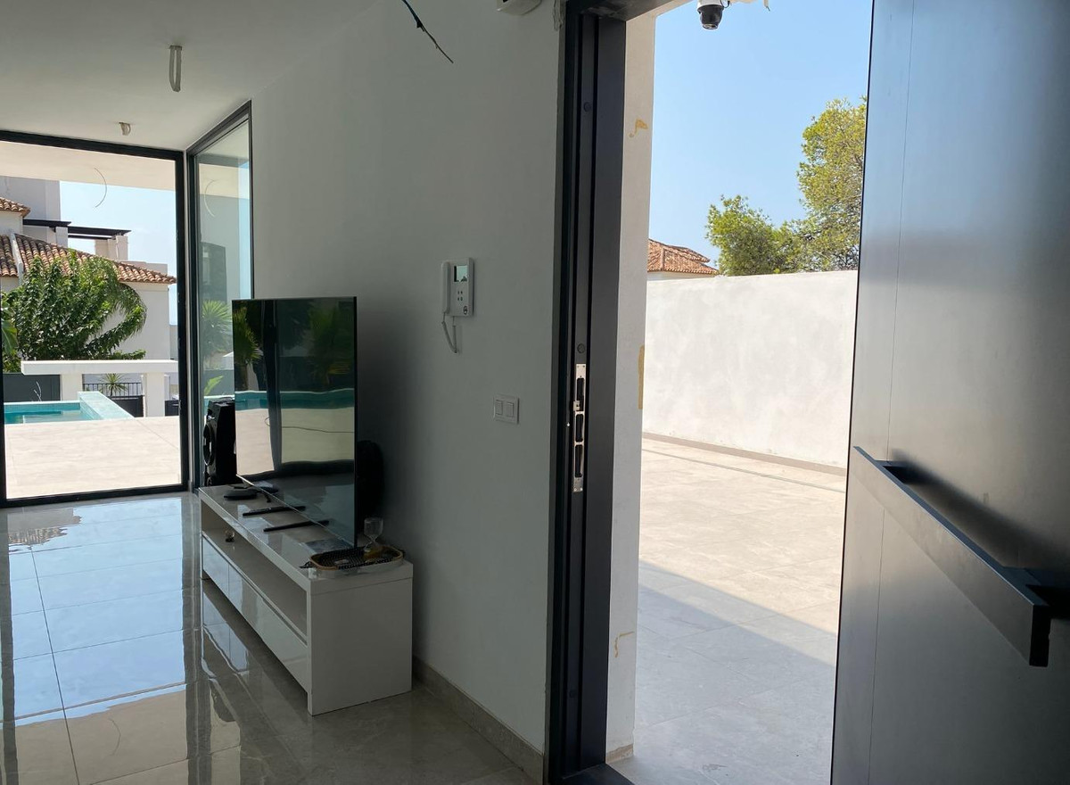6 Bed Townhouse for sale in Finestrat Costa Blanca, Alicante, Spain
