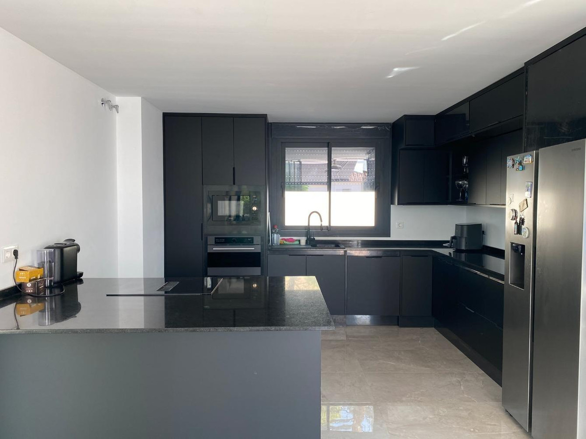6 Bed Townhouse for sale in Finestrat Costa Blanca, Alicante, Spain