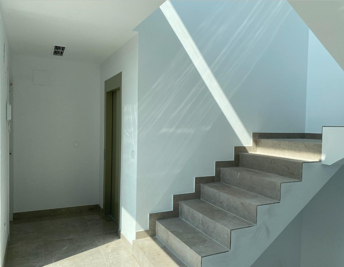 6 Bed Townhouse for sale in Finestrat Costa Blanca, Alicante, Spain