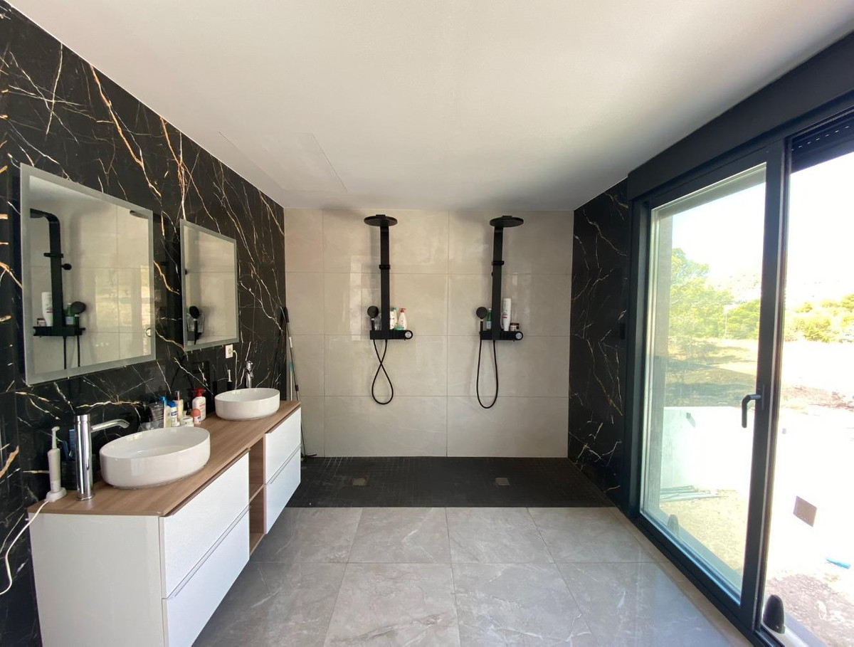 6 Bed Townhouse for sale in Finestrat Costa Blanca, Alicante, Spain