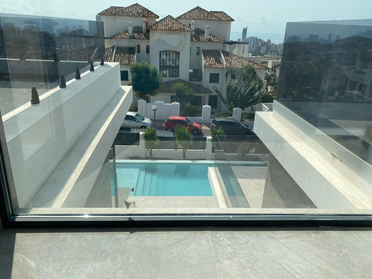 6 Bed Townhouse for sale in Finestrat Costa Blanca, Alicante, Spain