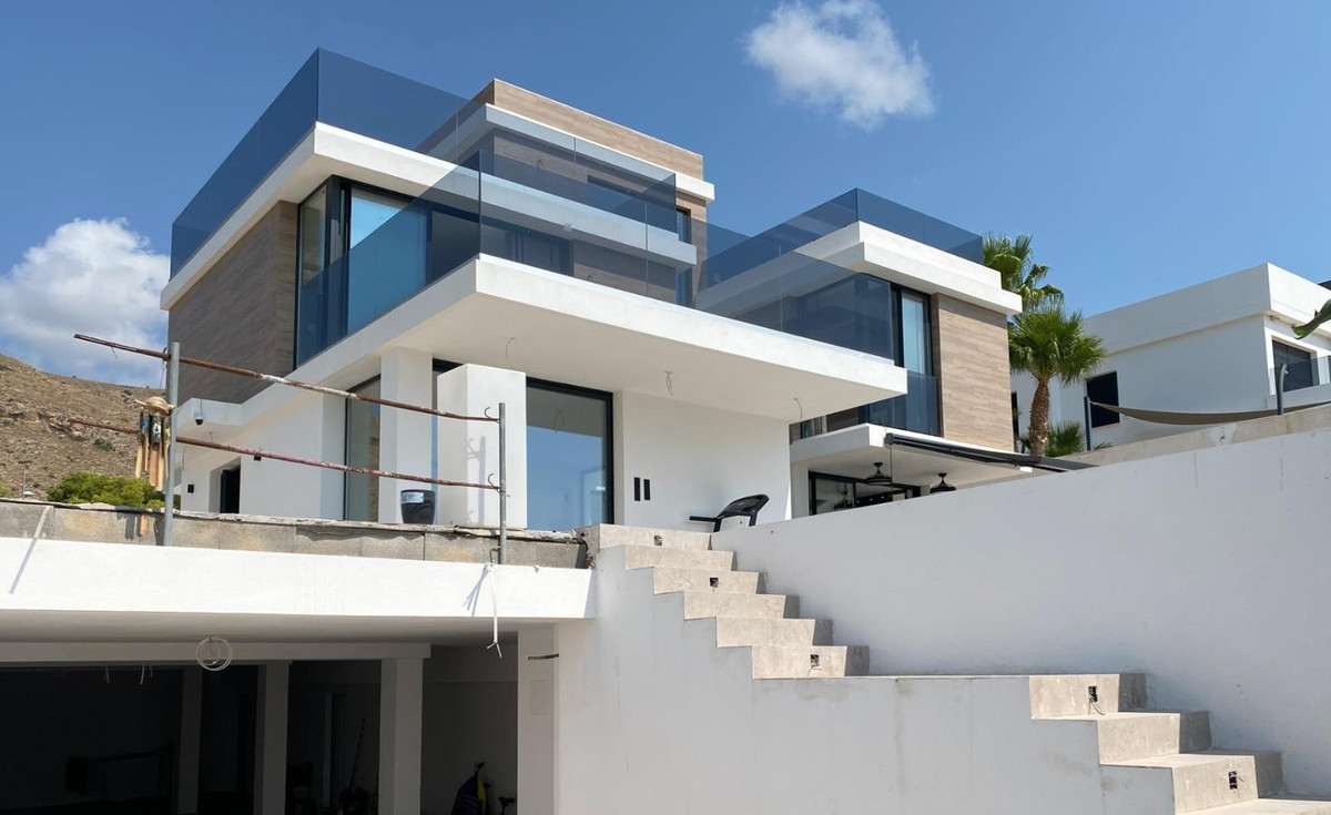 6 Bed Townhouse for sale in Finestrat Costa Blanca, Alicante, Spain