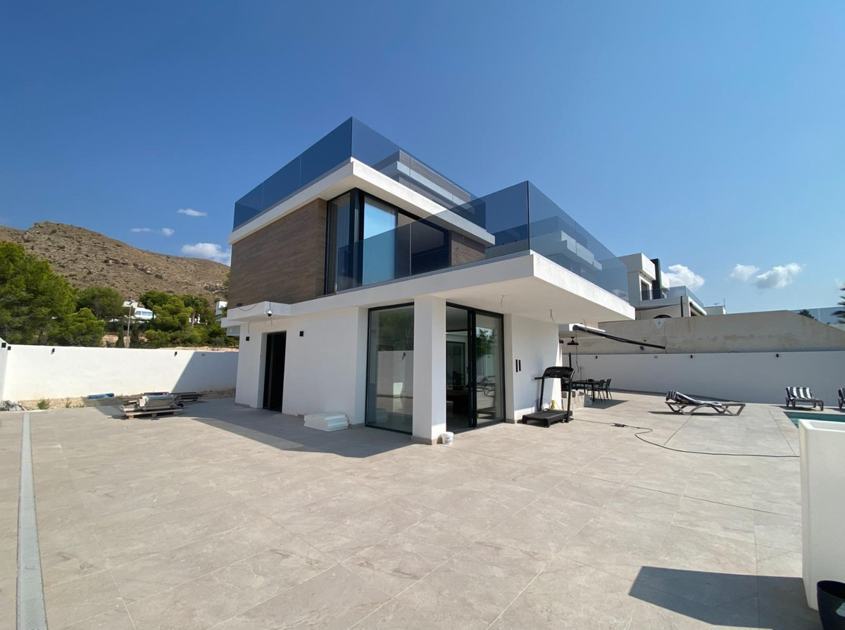 6 Bed Townhouse for sale in Finestrat Costa Blanca, Alicante, Spain