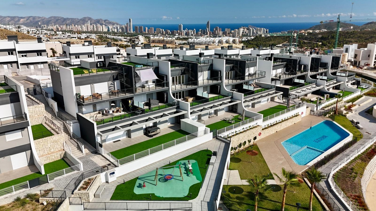 2 Bed Townhouse for sale in Finestrat Costa Blanca, Alicante, Spain