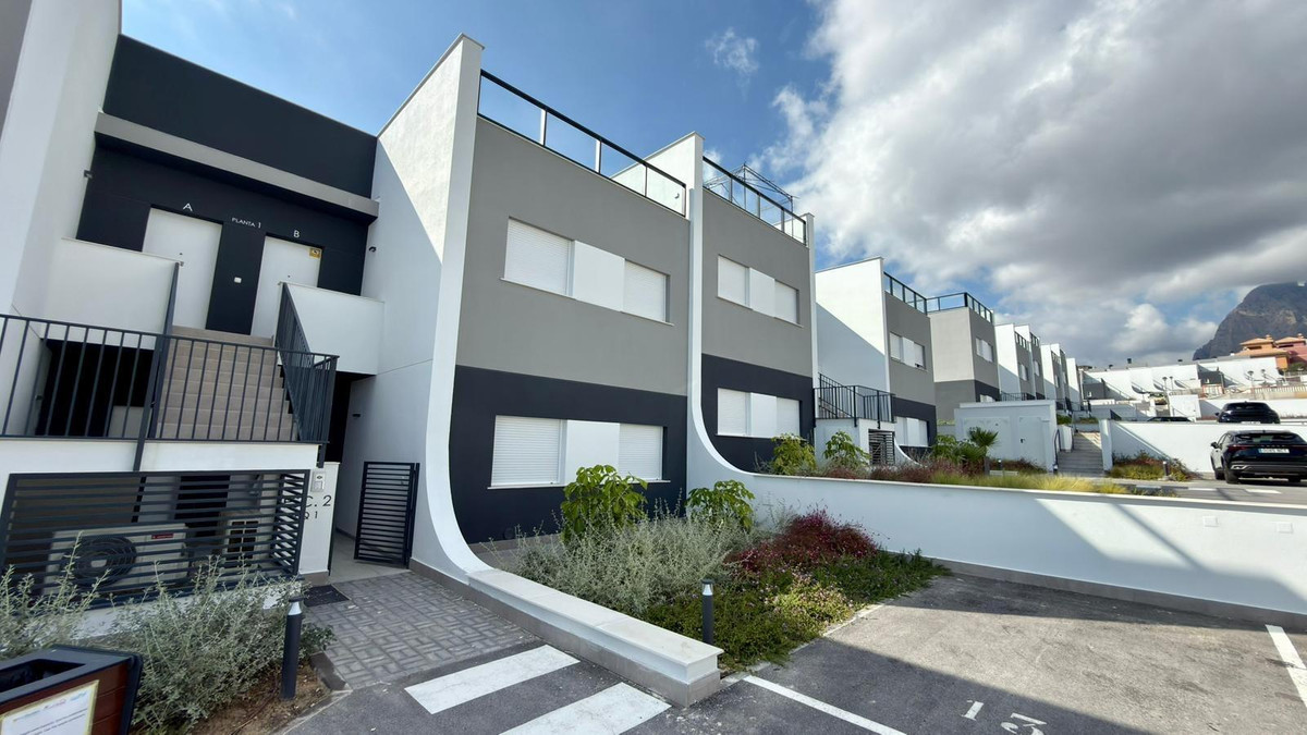 2 Bed Townhouse for sale in Finestrat Costa Blanca, Alicante, Spain