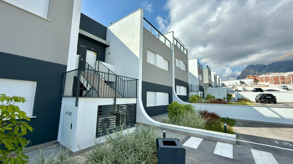 2 Bed Townhouse for sale in Finestrat Costa Blanca, Alicante, Spain