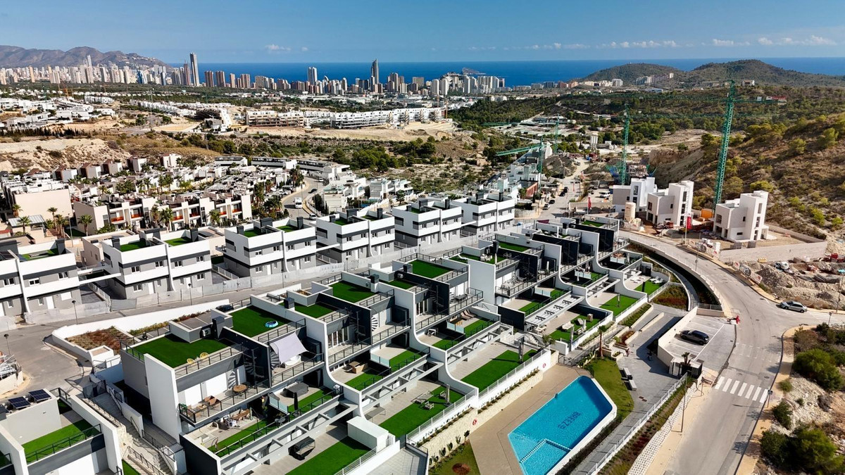 2 Bed Townhouse for sale in Finestrat Costa Blanca, Alicante, Spain