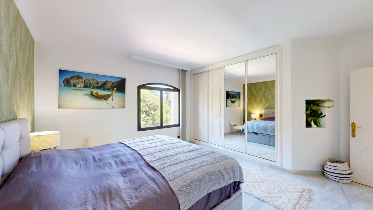 Se vende Apartamento Planta Media de 2 dormitorios en Costa Del Sol, Málaga, España