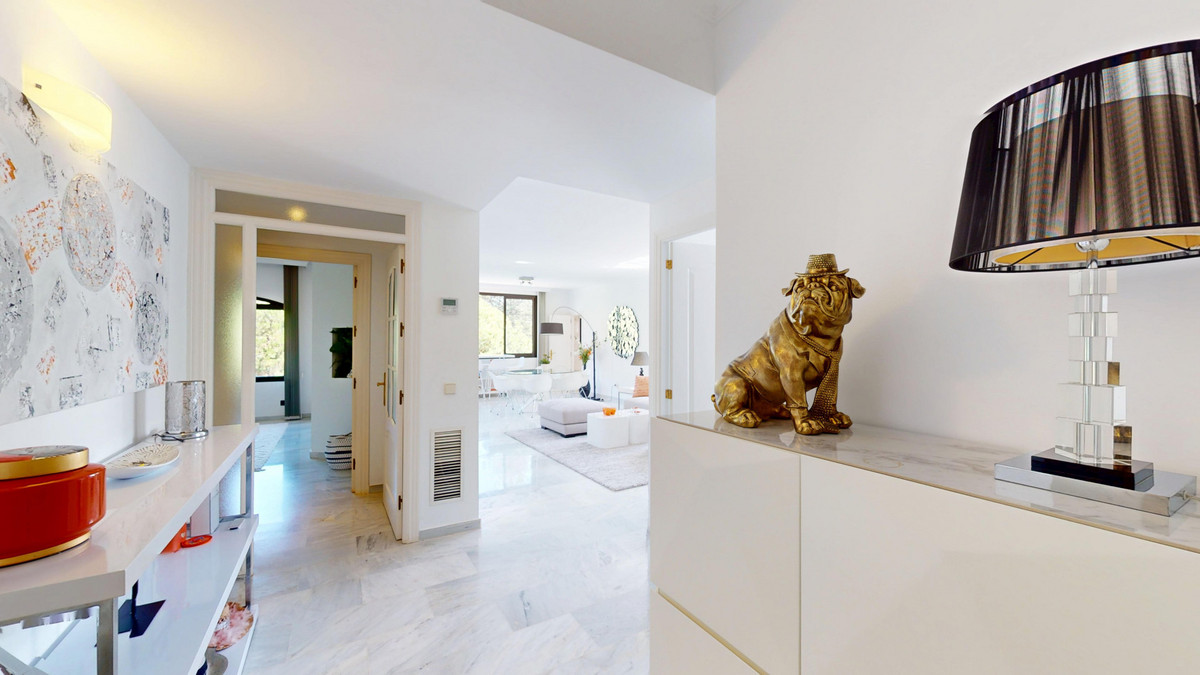 Se vende Apartamento Planta Media de 2 dormitorios en Costa Del Sol, Málaga, España