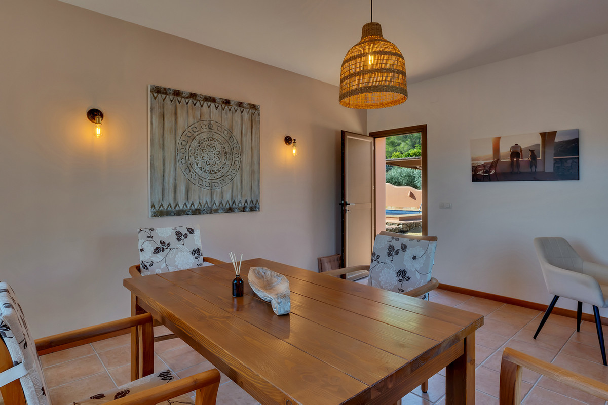 4 Bed Townhouse for sale in Orba Costa Blanca, Alicante, Spain