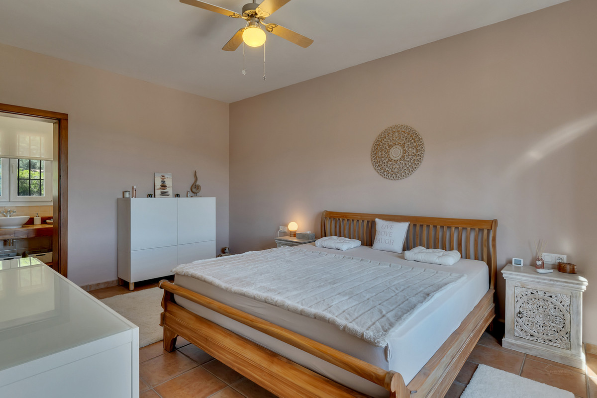 4 Bed Townhouse for sale in Orba Costa Blanca, Alicante, Spain