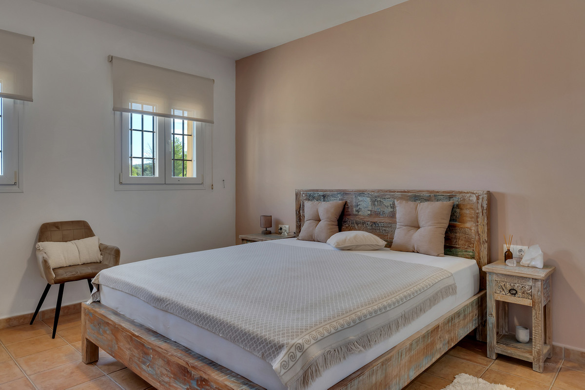 4 Bed Townhouse for sale in Orba Costa Blanca, Alicante, Spain