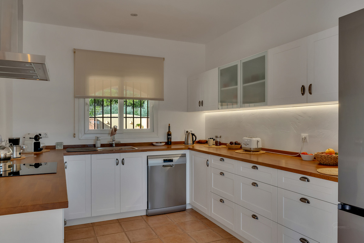 4 Bed Townhouse for sale in Orba Costa Blanca, Alicante, Spain