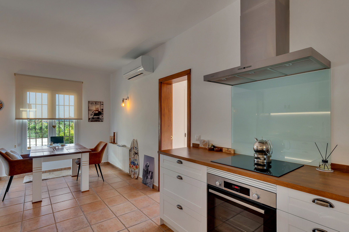 4 Bed Townhouse for sale in Orba Costa Blanca, Alicante, Spain