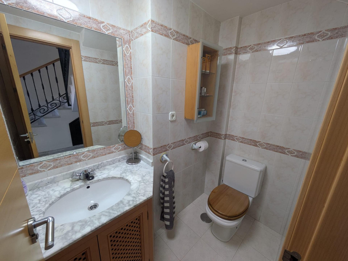 5 Bed Townhouse for sale in Málaga Costa Del Sol, Málaga, Spain