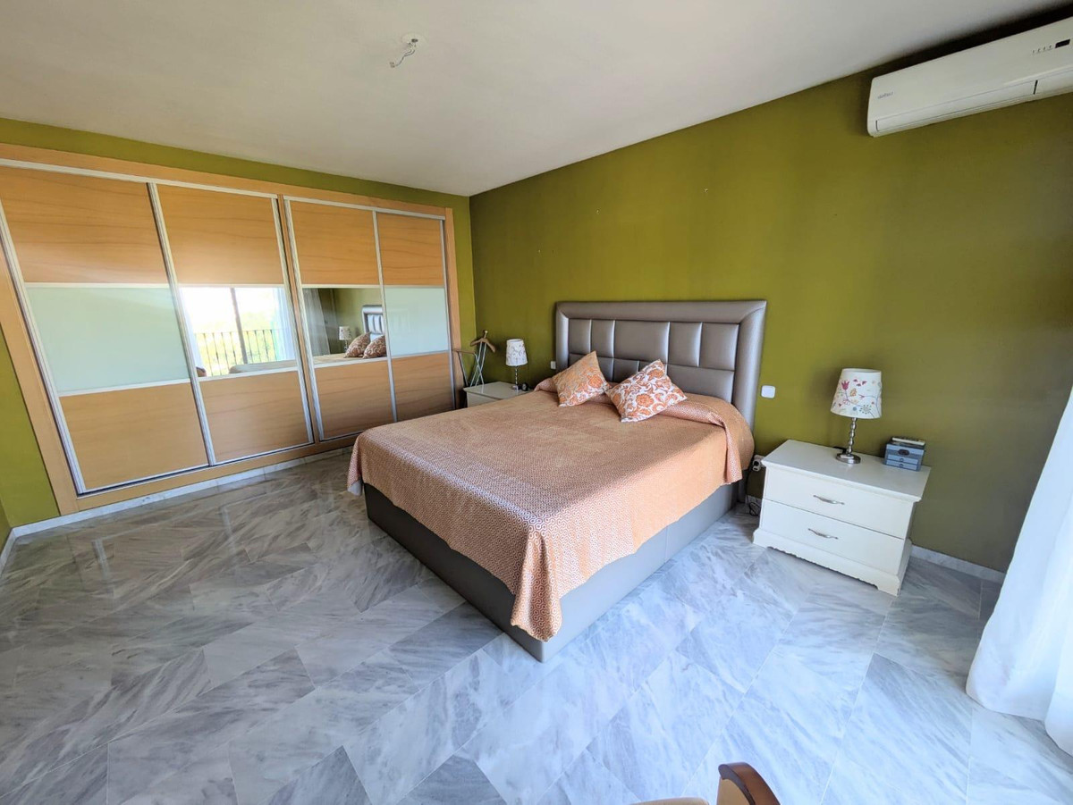 5 Bed Townhouse for sale in Málaga Costa Del Sol, Málaga, Spain