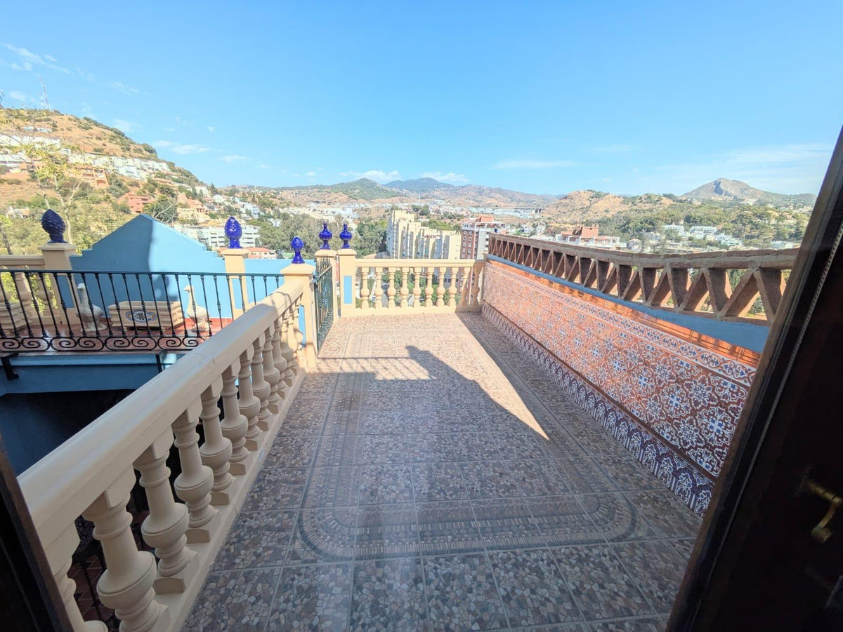 5 Bed Townhouse for sale in Málaga Costa Del Sol, Málaga, Spain