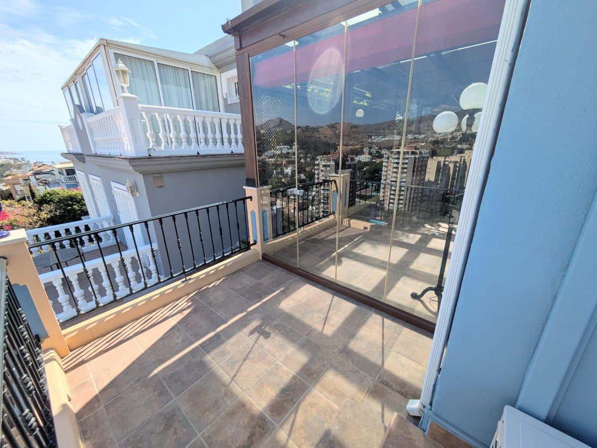 5 Bed Townhouse for sale in Málaga Costa Del Sol, Málaga, Spain