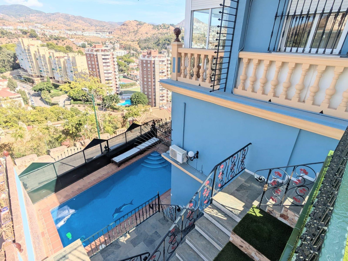 5 Bed Townhouse for sale in Málaga Costa Del Sol, Málaga, Spain