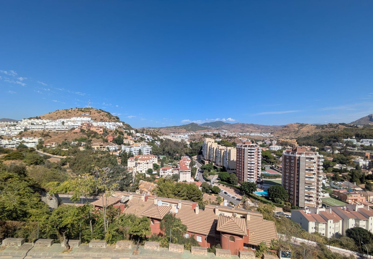5 Bed Townhouse for sale in Málaga Costa Del Sol, Málaga, Spain