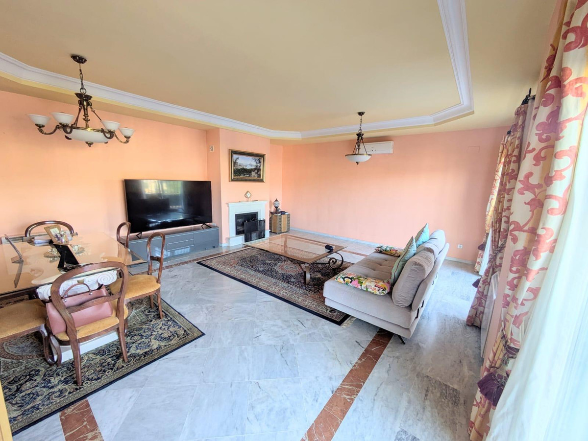 5 Bed Townhouse for sale in Málaga Costa Del Sol, Málaga, Spain