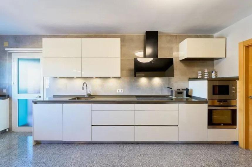 5 Bed Townhouse for sale in Málaga Costa Del Sol, Málaga, Spain