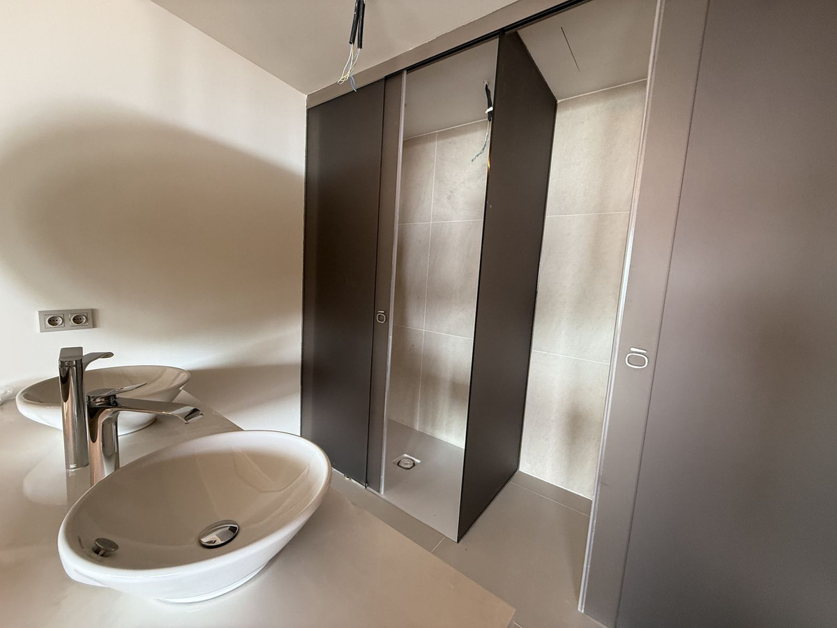3 Bed Apartment for sale in Higueron Costa Del Sol, Málaga, Spain