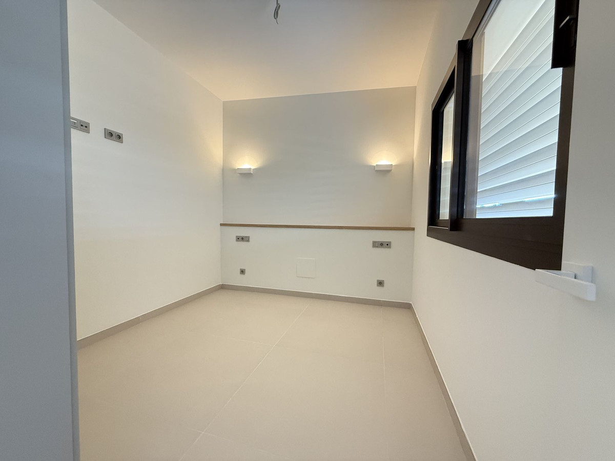 3 Bed Apartment for sale in Higueron Costa Del Sol, Málaga, Spain