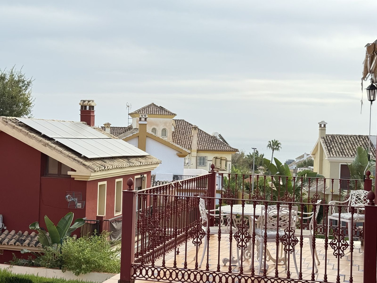 5 Bed Townhouse for sale in Benalmadena Costa Costa Del Sol, Málaga, Spain