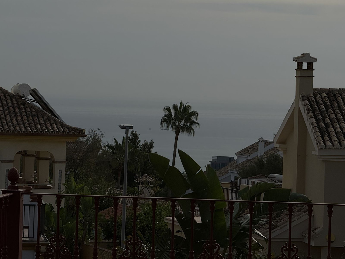 5 Bed Townhouse for sale in Benalmadena Costa Costa Del Sol, Málaga, Spain