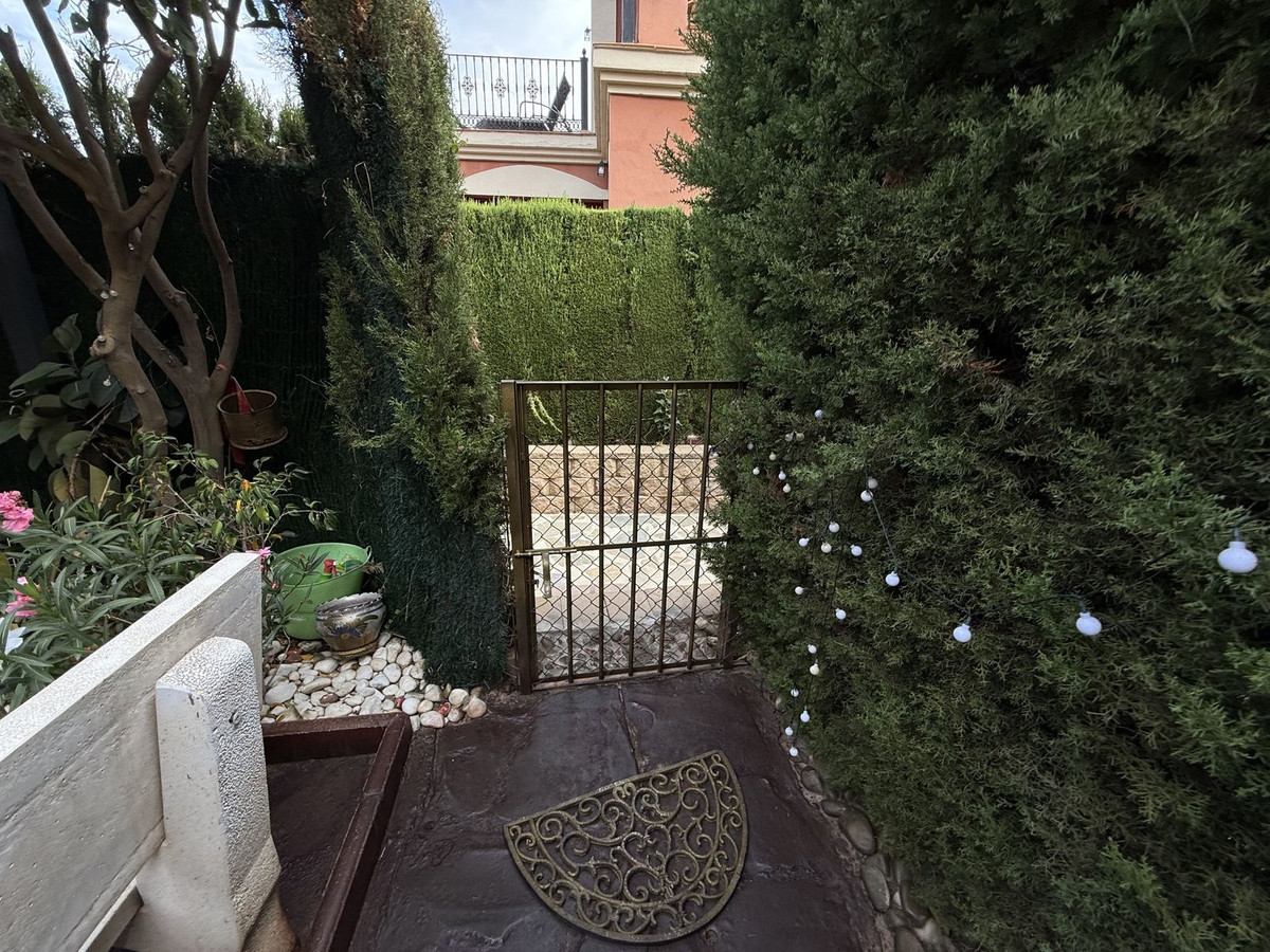 5 Bed Townhouse for sale in Benalmadena Costa Costa Del Sol, Málaga, Spain
