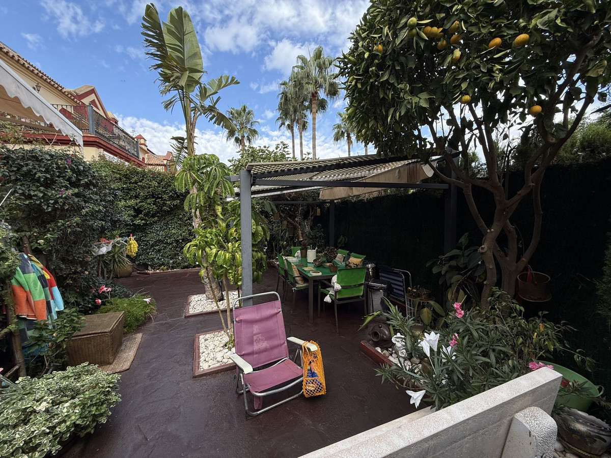 5 Bed Townhouse for sale in Benalmadena Costa Costa Del Sol, Málaga, Spain