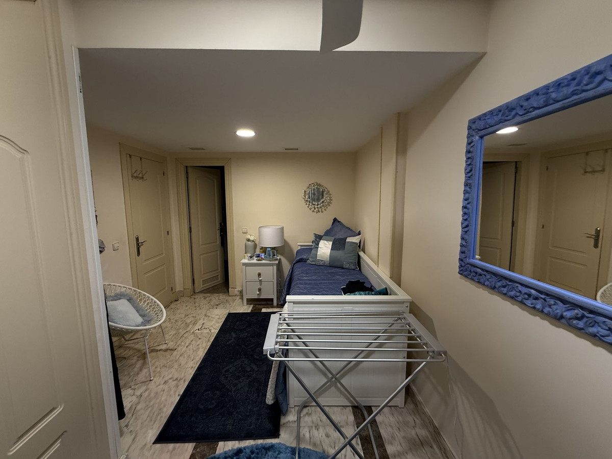 5 Bed Townhouse for sale in Benalmadena Costa Costa Del Sol, Málaga, Spain