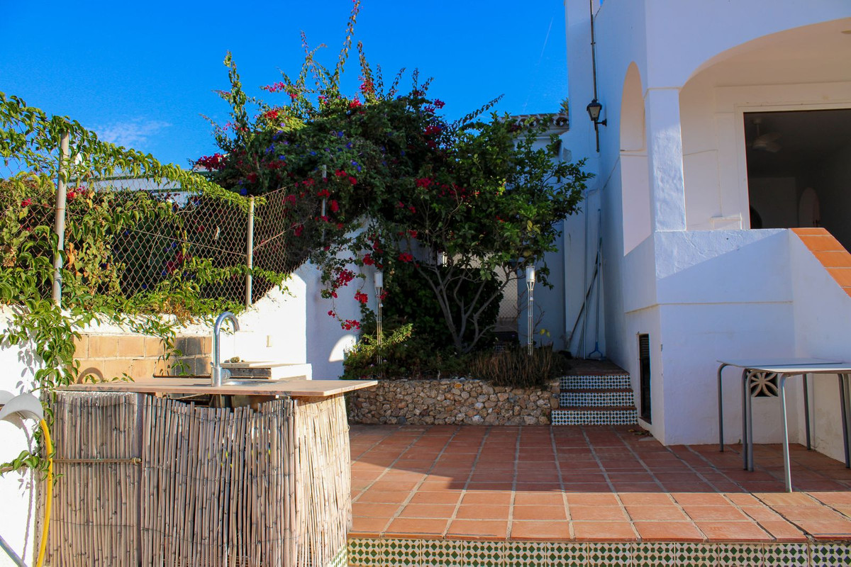 2 Bed Townhouse for sale in Nerja Costa Del Sol East, Málaga, Spain