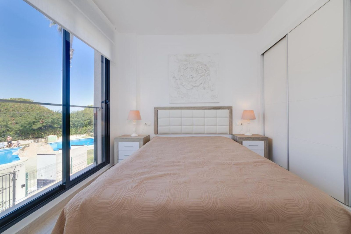 Se vende Apartamento Planta Media de 2 dormitorios en Costa Blanca, Alicante, España