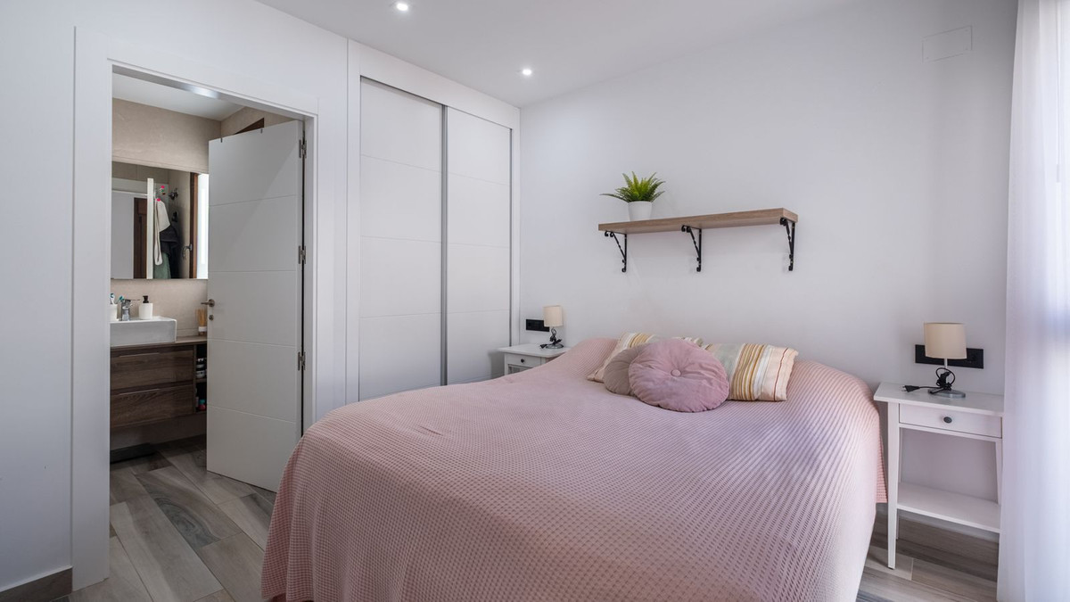 Se vende Villa - Chalet de 3 dormitorios en Costa Blanca, Alicante, España