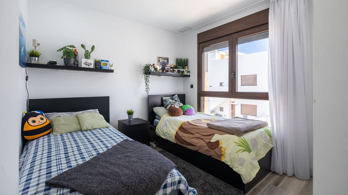 Se vende Villa - Chalet de 3 dormitorios en Costa Blanca, Alicante, España