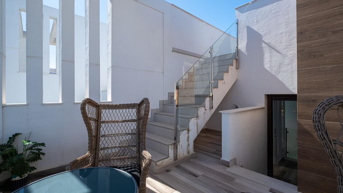 Se vende Villa - Chalet de 3 dormitorios en Costa Blanca, Alicante, España