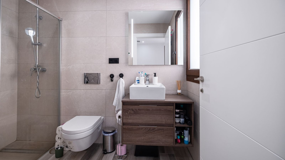 Se vende Villa - Chalet de 3 dormitorios en Costa Blanca, Alicante, España