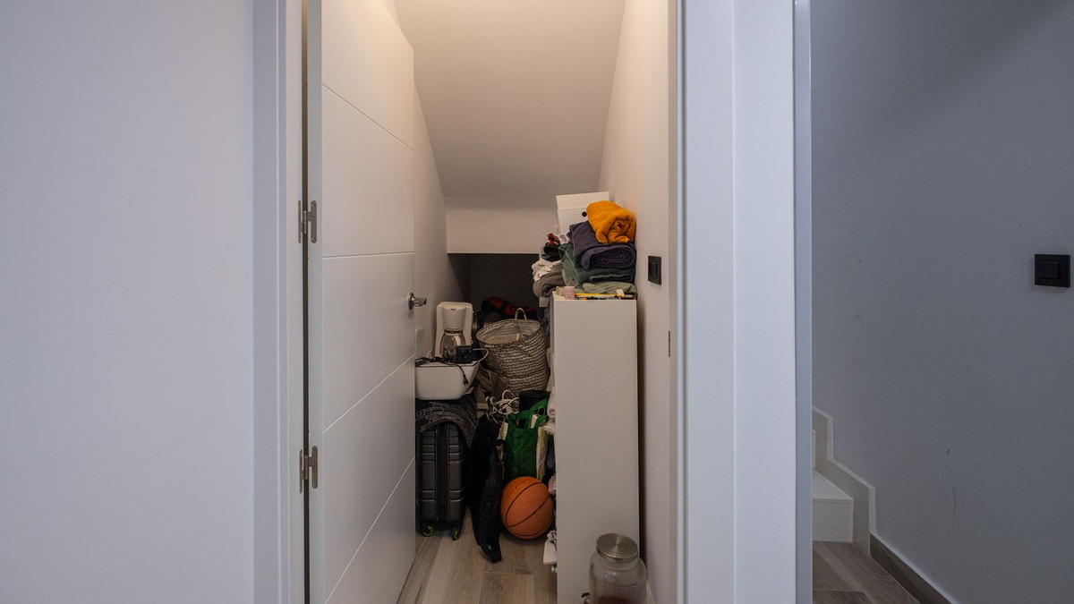 Se vende Villa - Chalet de 3 dormitorios en Costa Blanca, Alicante, España
