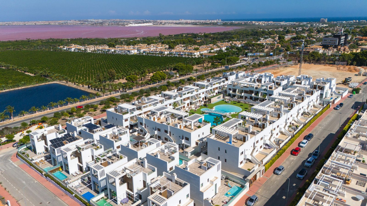 Se vende Villa - Chalet de 3 dormitorios en Costa Blanca, Alicante, España