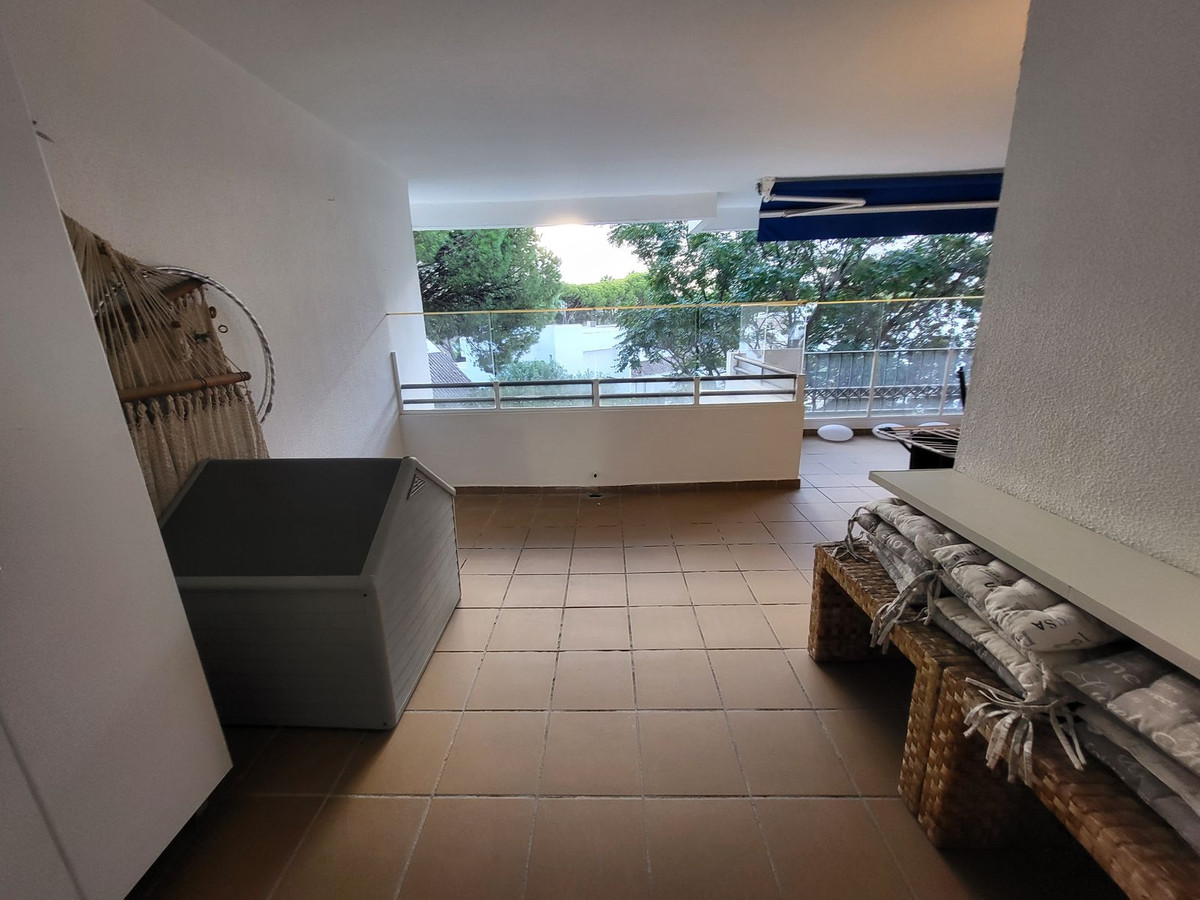 2 Bed Apartment for sale in Puerto Banús Costa Del Sol, Málaga, Spain