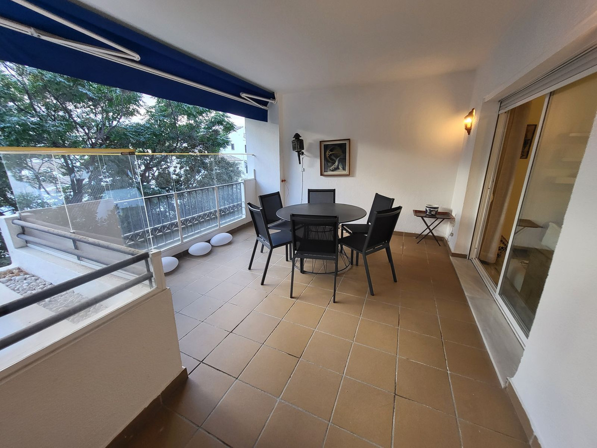 2 Bed Apartment for sale in Puerto Banús Costa Del Sol, Málaga, Spain