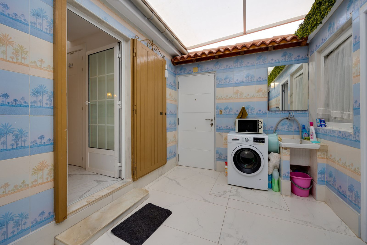 Se vende Adosada de 4 dormitorios en Costa Blanca, Alicante, España