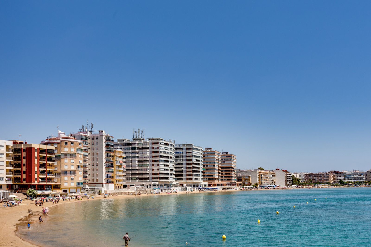 Se vende Adosada de 4 dormitorios en Costa Blanca, Alicante, España